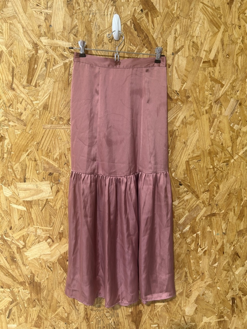 TOPSHOP Satin Tiered Maxi Skirt in Dusty Rose, Size 8